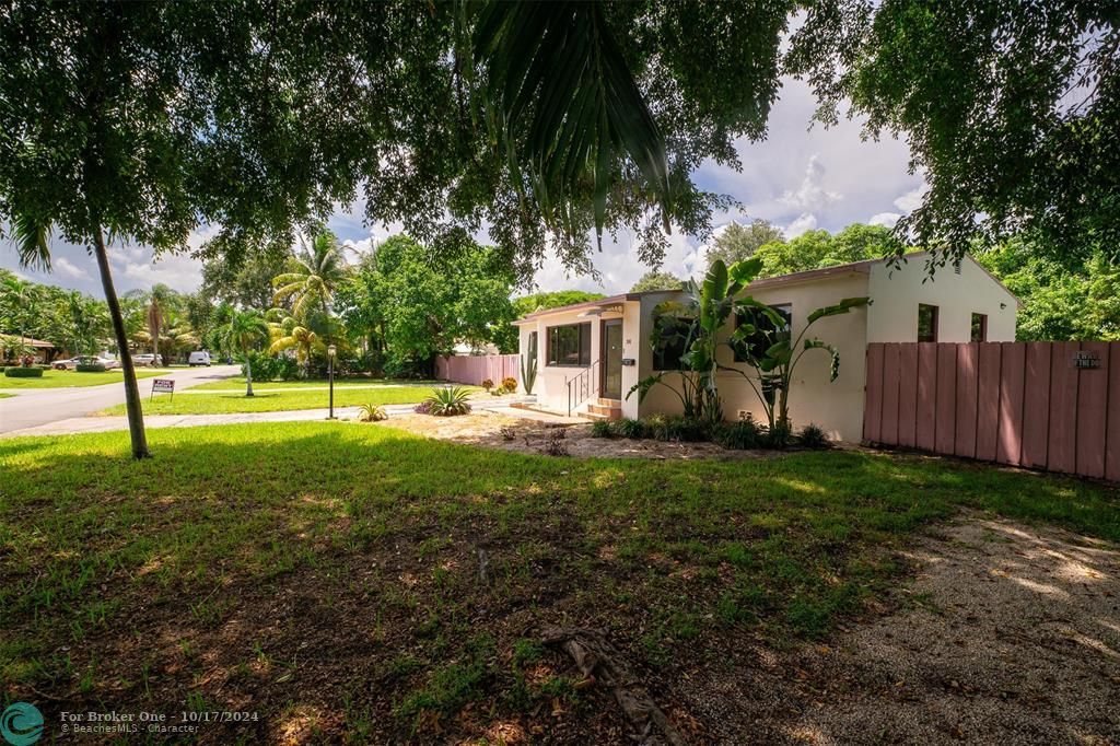 For Sale: $685,126 (3 beds, 2 baths, 1211 Square Feet)