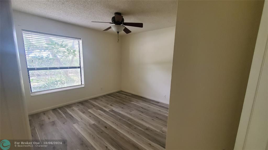 For Rent: $2,500 (3 beds, 2 baths, 1093 Square Feet)