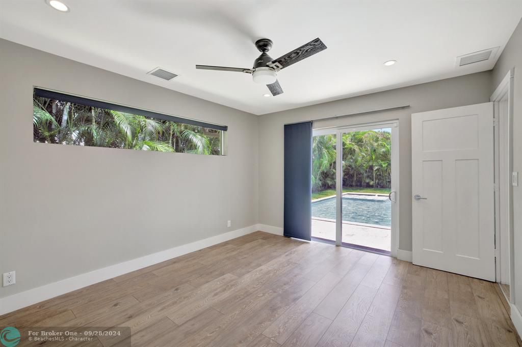 Active With Contract: $6,500 (3 beds, 3 baths, 1925 Square Feet)