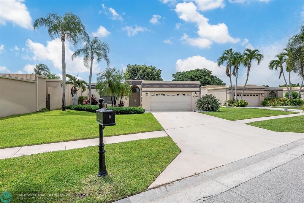 For Sale: $515,000 (3 beds, 2 baths, 2240 Square Feet)