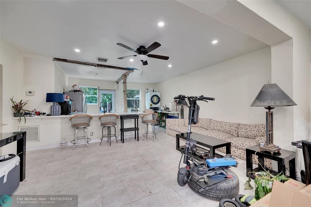 For Rent: $1,300,000 (0 beds, 0 baths, 1410 Square Feet)