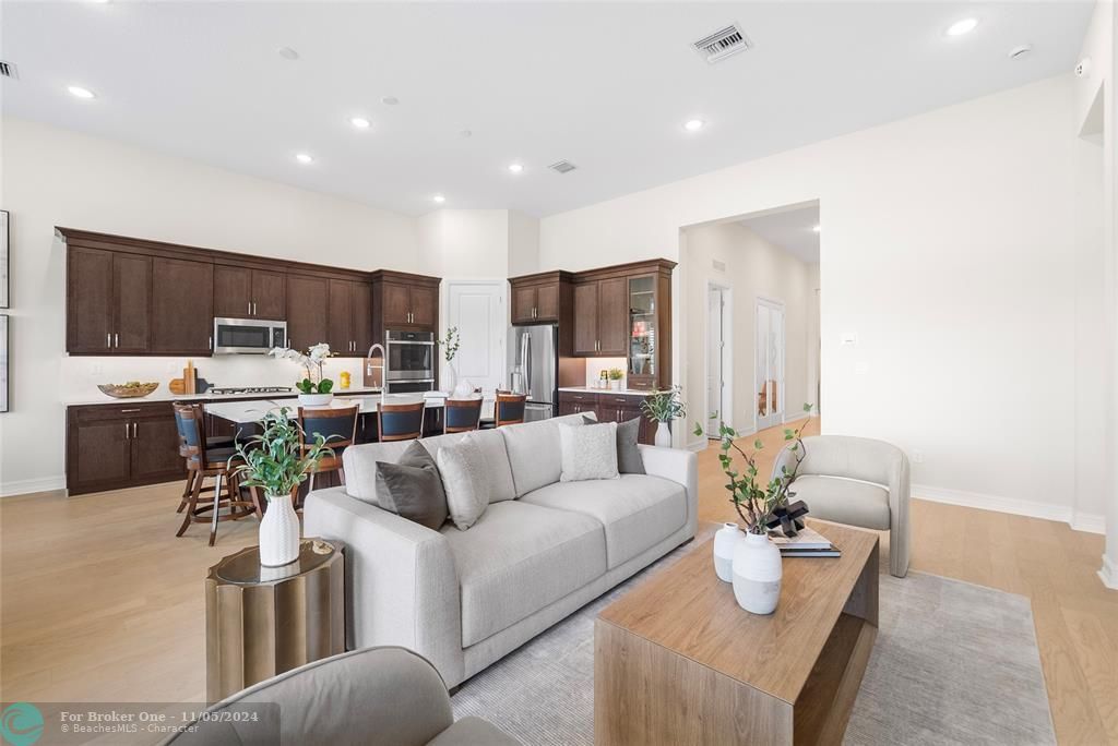 Active With Contract: $899,900 (3 beds, 3 baths, 2604 Square Feet)