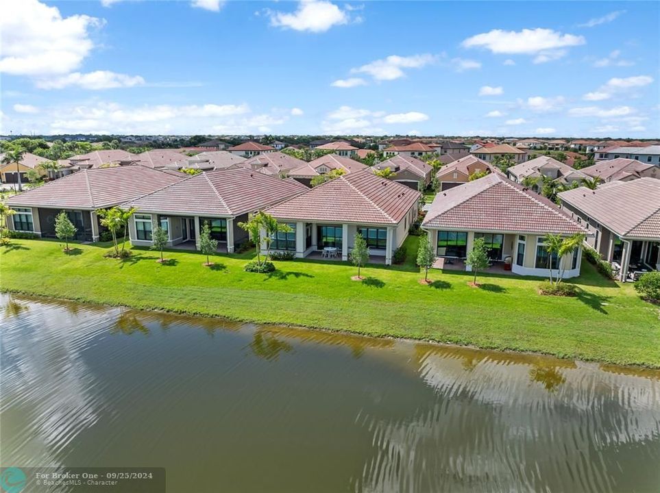 Active With Contract: $899,900 (3 beds, 3 baths, 2604 Square Feet)