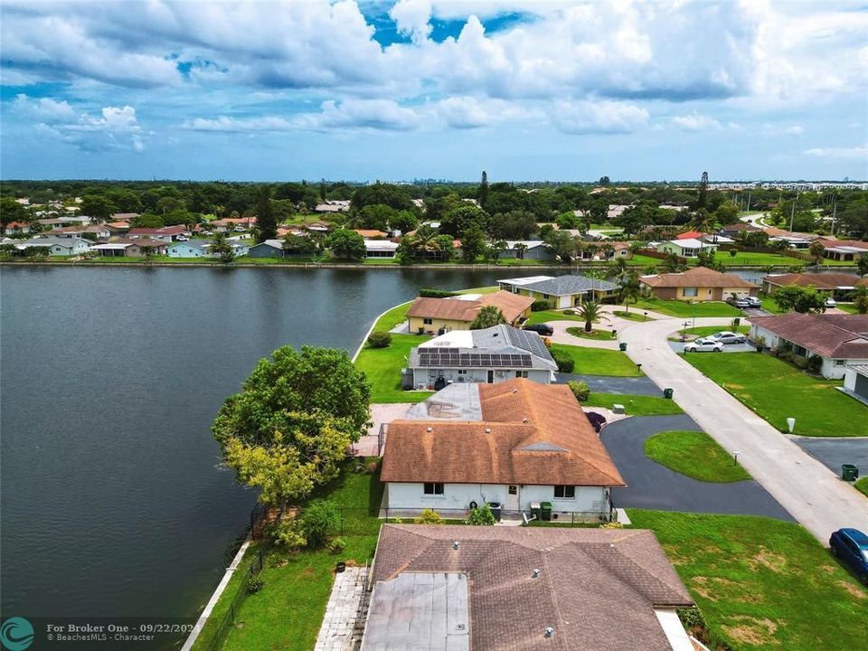 For Sale: $490,000 (3 beds, 2 baths, 1546 Square Feet)