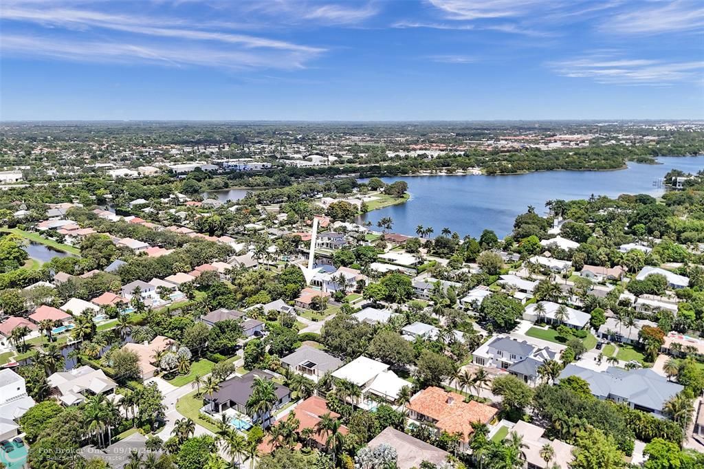 Active With Contract: $1,650,000 (4 beds, 2 baths, 1977 Square Feet)