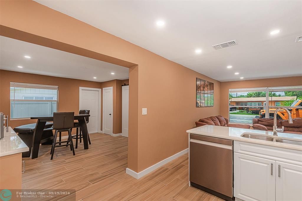 For Sale: $589,788 (4 beds, 2 baths, 1323 Square Feet)