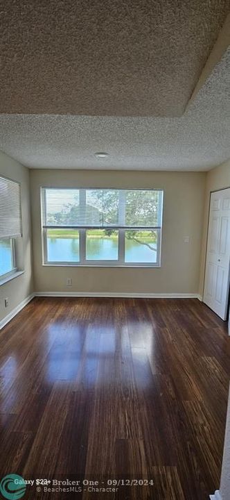 Active With Contract: $2,200 (2 beds, 2 baths, 1027 Square Feet)