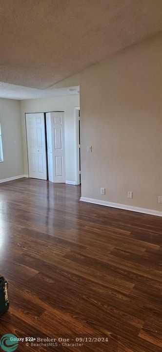 Active With Contract: $2,200 (2 beds, 2 baths, 1027 Square Feet)