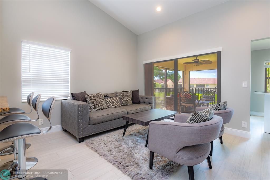 Active With Contract: $359,900 (3 beds, 2 baths, 1300 Square Feet)