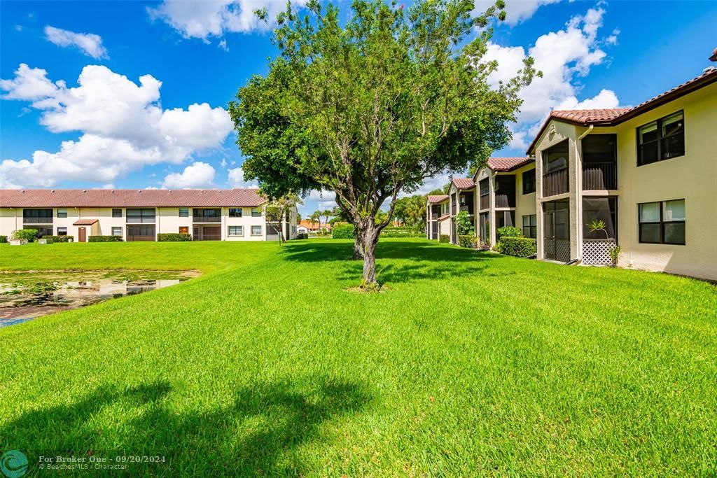 Active With Contract: $359,900 (3 beds, 2 baths, 1300 Square Feet)