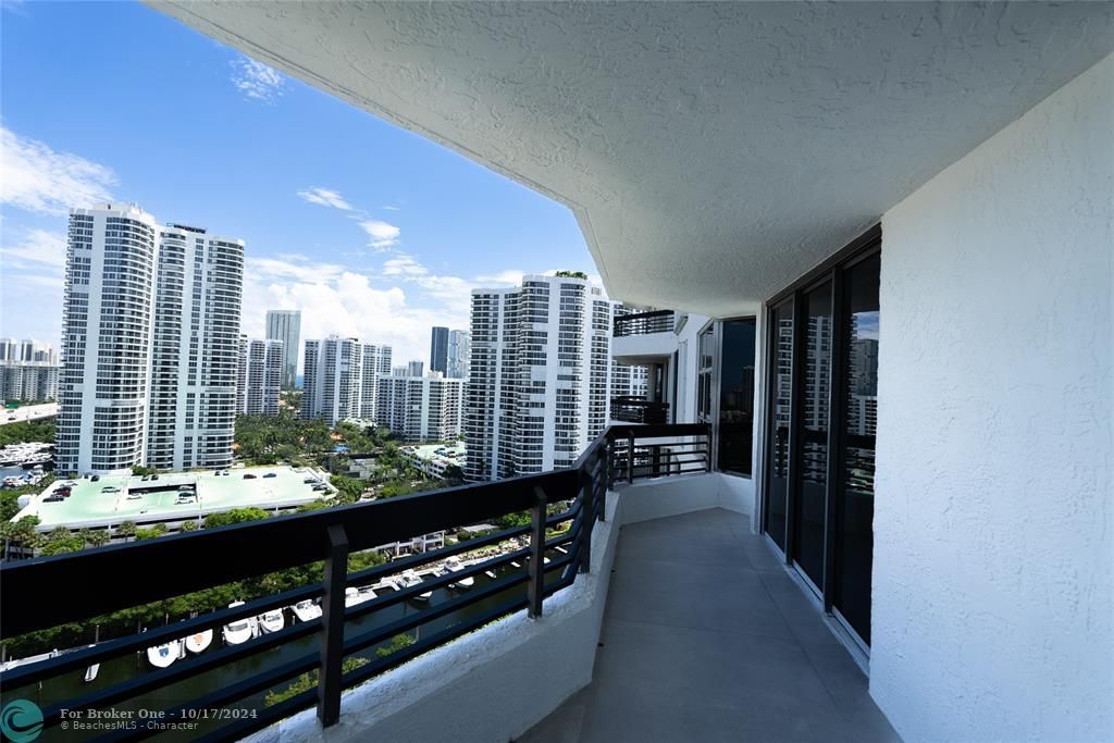 En Venta: $699,990 (2 camas, 2 baños, 1181 Pies cuadrados)