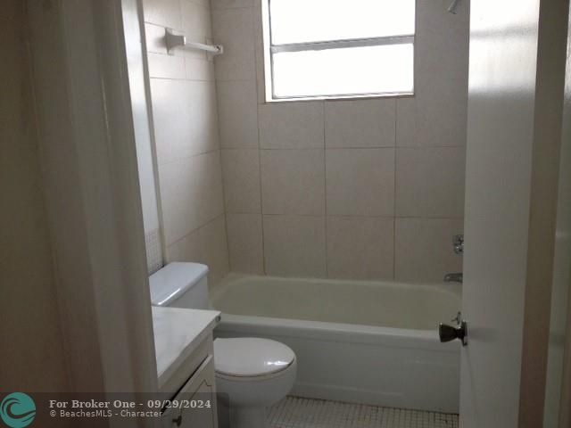 For Rent: $1,495 (1 beds, 1 baths, 13376 Square Feet)