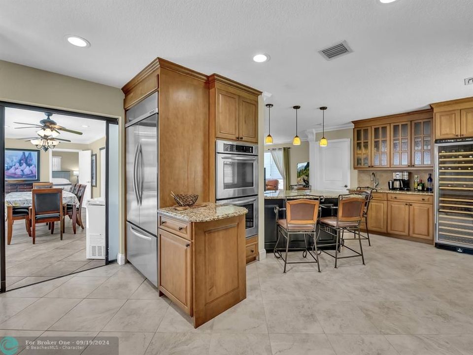 Active With Contract: $4,900 (3 beds, 2 baths, 1682 Square Feet)