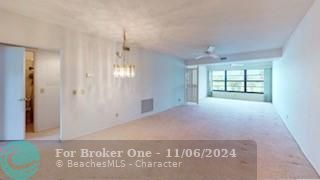 Active With Contract: $185,000 (2 beds, 2 baths, 1188 Square Feet)