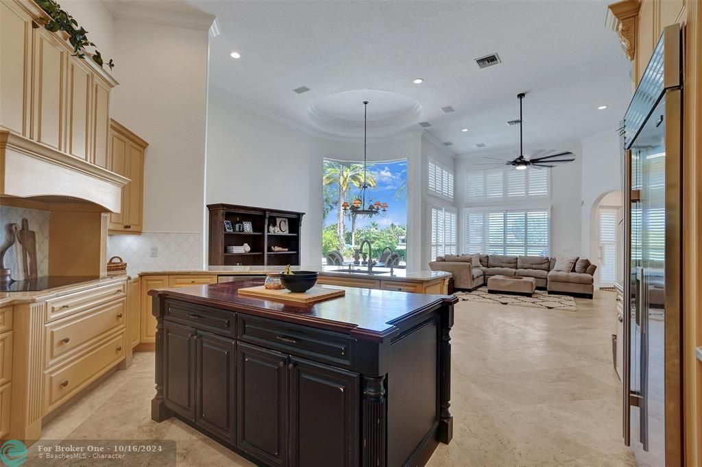 For Sale: $1,775,000 (5 beds, 4 baths, 4174 Square Feet)