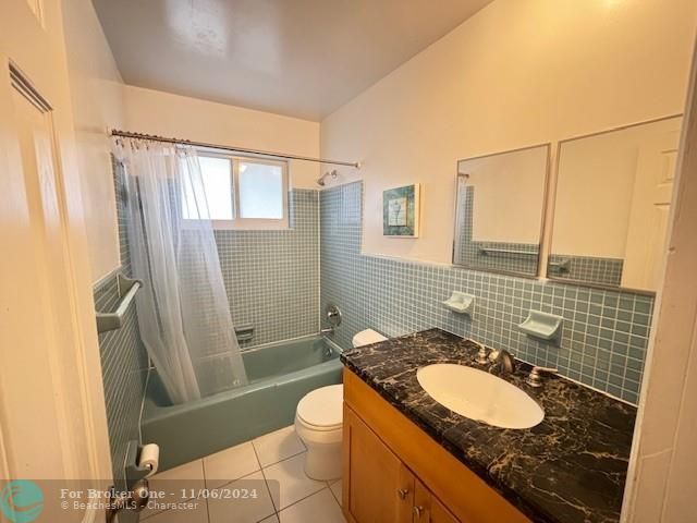 For Sale: $3,500 (2 beds, 2 baths, 1220 Square Feet)