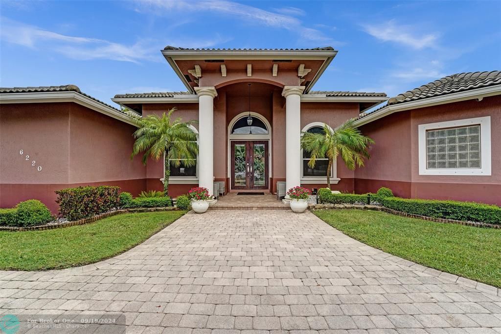 For Sale: $1,249,900 (5 beds, 3 baths, 3052 Square Feet)