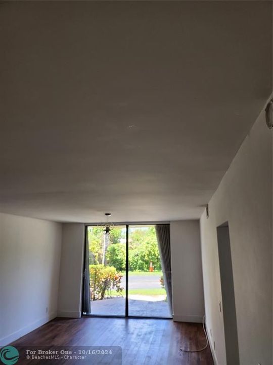 En Venta: $209,000 (1 camas, 1 baños, 807 Pies cuadrados)