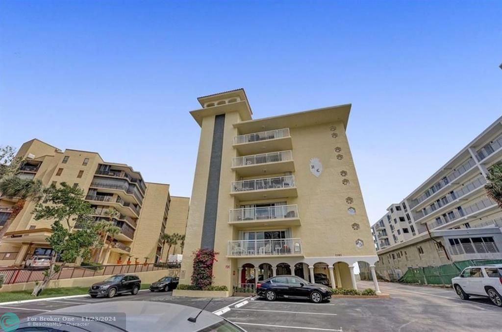 Active With Contract: $5,000 (2 beds, 2 baths, 1050 Square Feet)