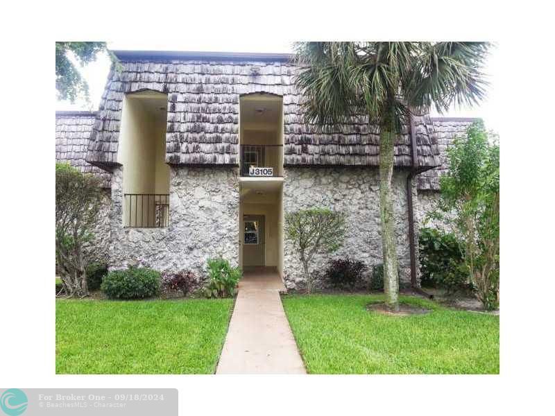 For Rent: $1,850 (2 beds, 2 baths, 1050 Square Feet)