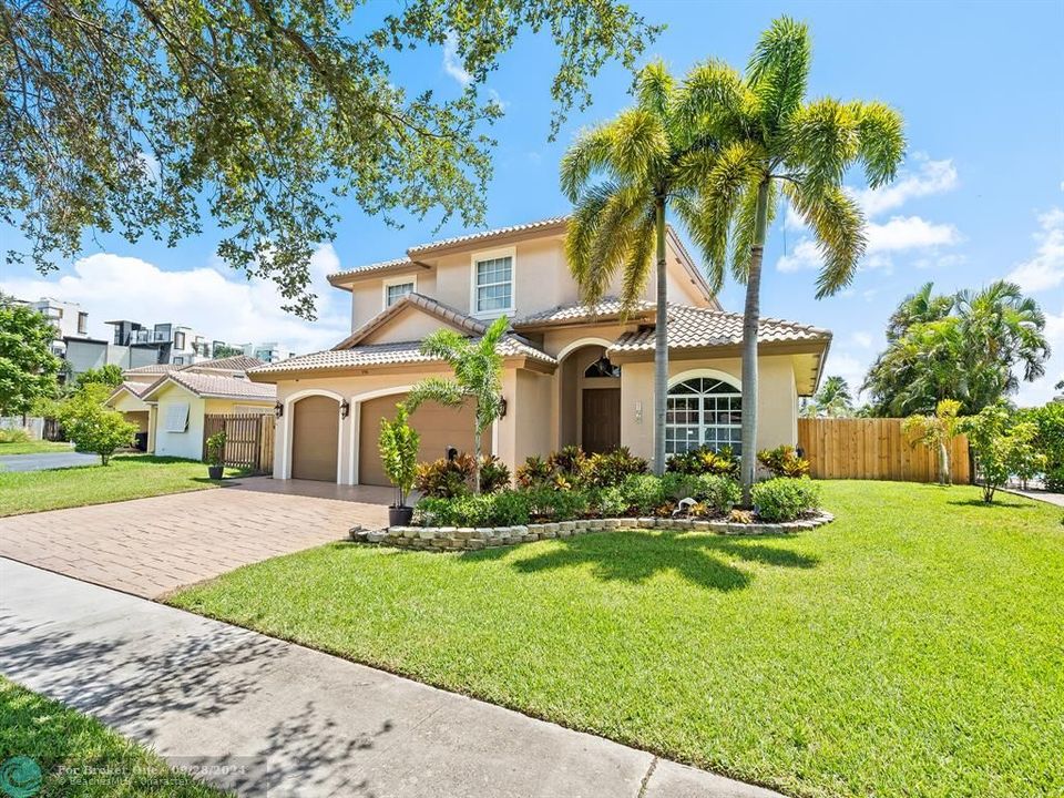 Active With Contract: $1,250,000 (3 beds, 2 baths, 2797 Square Feet)