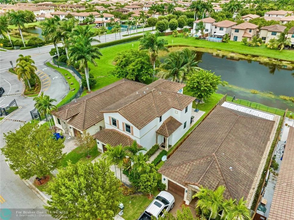 For Sale: $540,000 (3 beds, 2 baths, 1968 Square Feet)