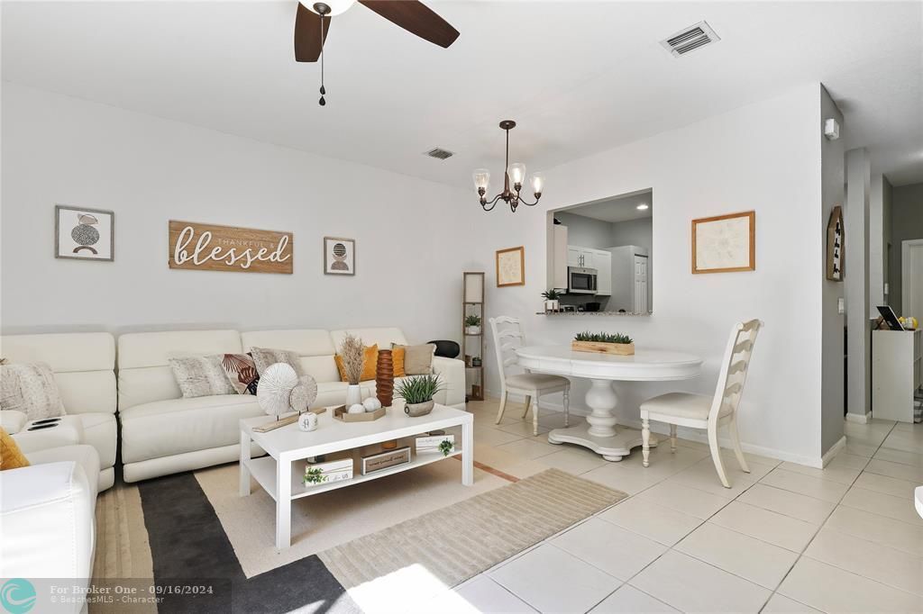 Active With Contract: $418,000 (3 beds, 2 baths, 1396 Square Feet)