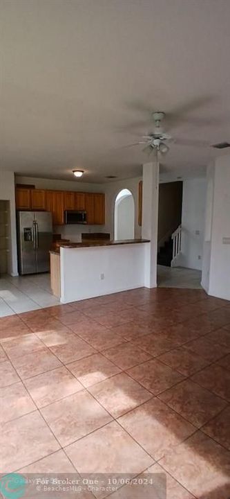 For Rent: $3,500 (7 beds, 3 baths, 2726 Square Feet)