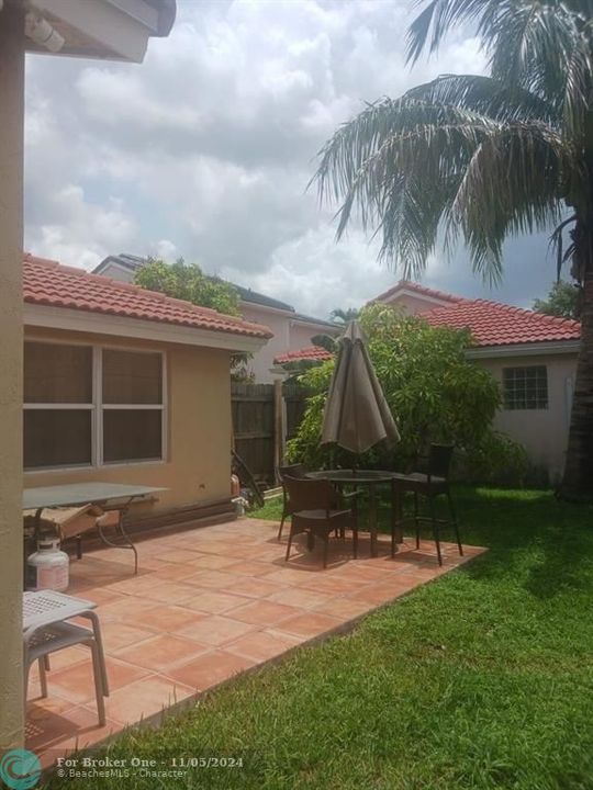 Activo con contrato: $549,999 (3 camas, 2 baños, 1314 Pies cuadrados)