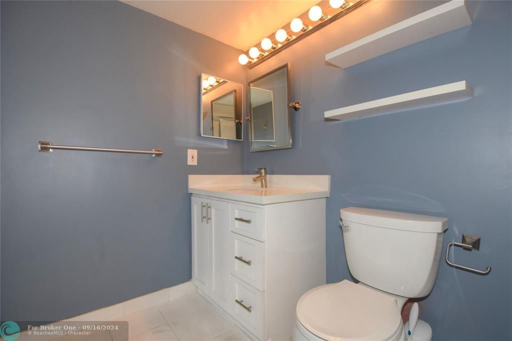 For Sale: $439,900 (2 beds, 2 baths, 1181 Square Feet)