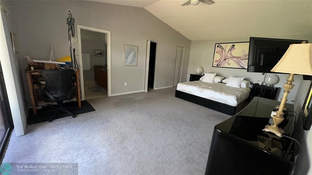 For Rent: $2,900 (2 beds, 2 baths, 1586 Square Feet)