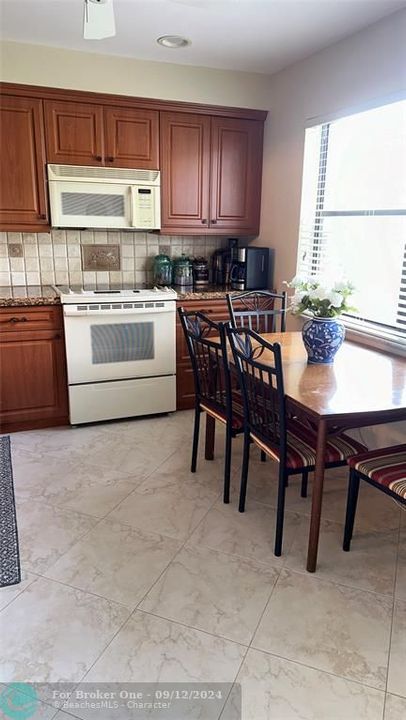 For Rent: $2,900 (2 beds, 2 baths, 1586 Square Feet)