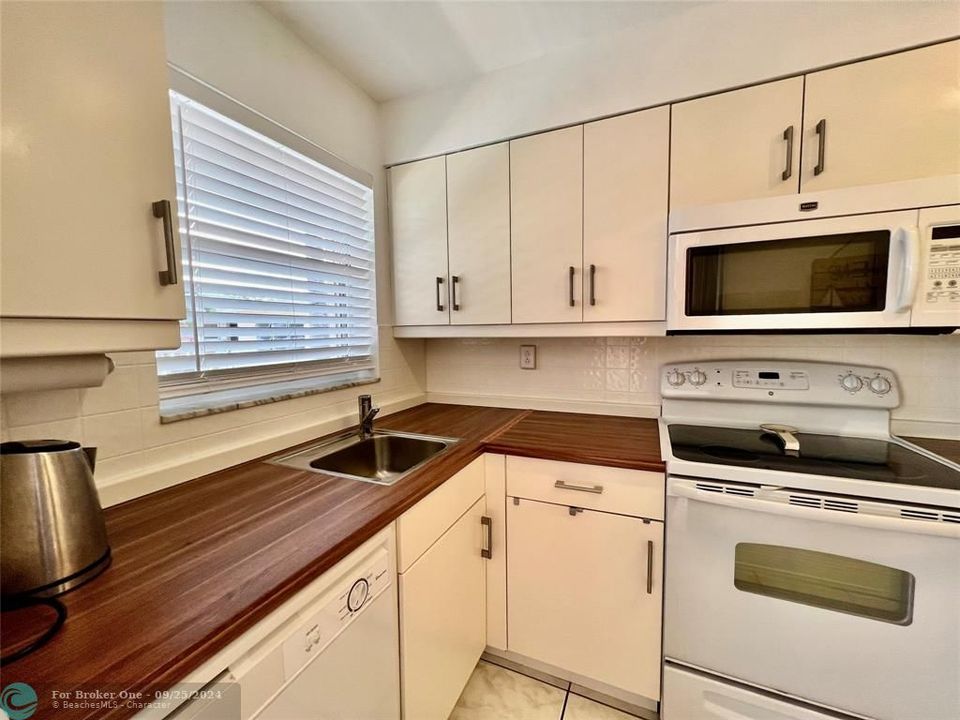 En Venta: $158,000 (1 camas, 1 baños, 650 Pies cuadrados)