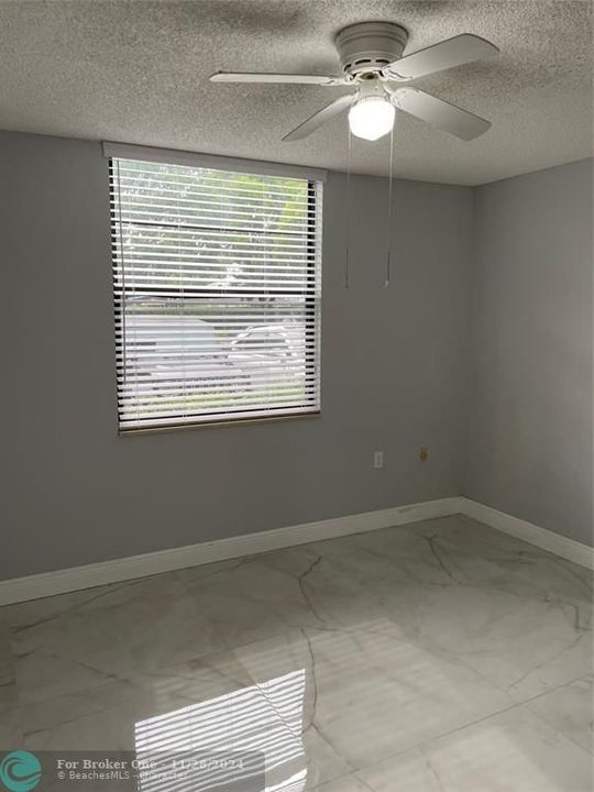 Active With Contract: $2,500 (2 beds, 2 baths, 1385 Square Feet)