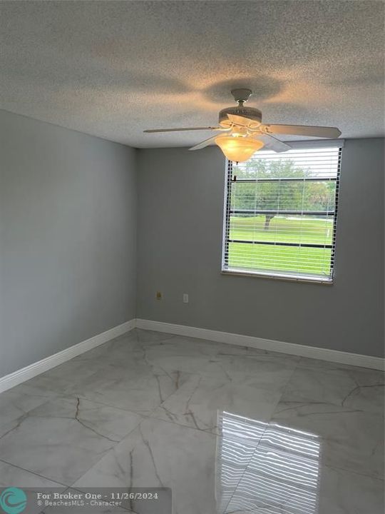 Active With Contract: $2,500 (2 beds, 2 baths, 1385 Square Feet)