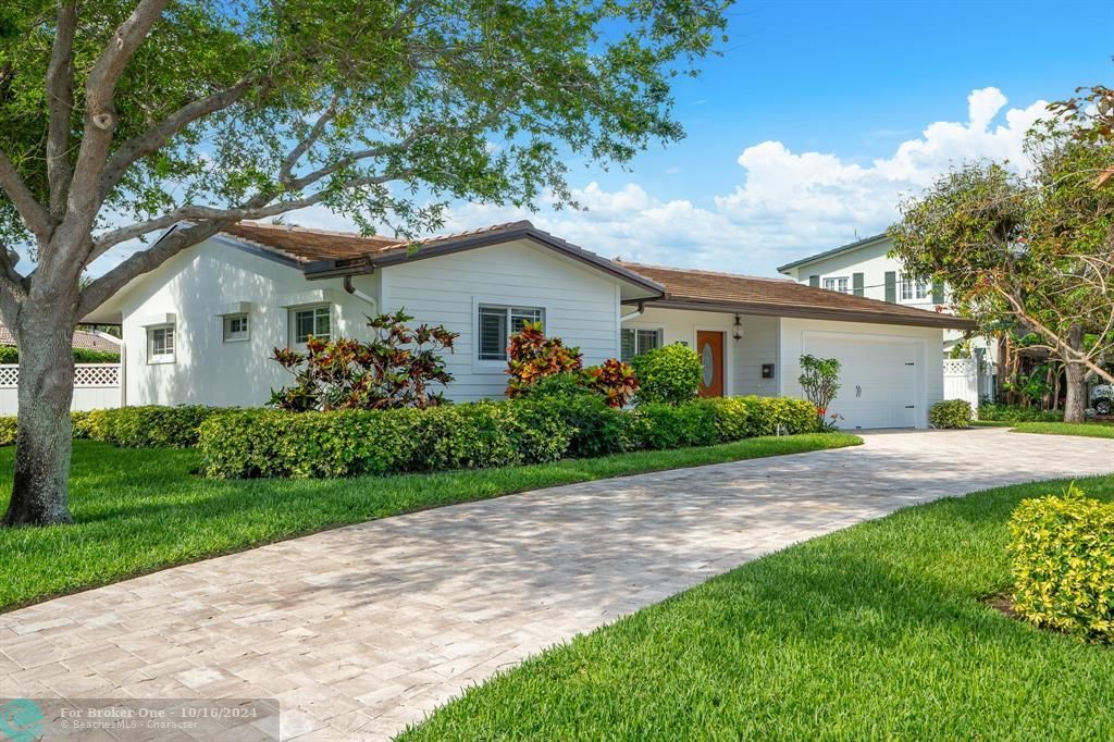 For Sale: $1,349,999 (3 beds, 2 baths, 1920 Square Feet)