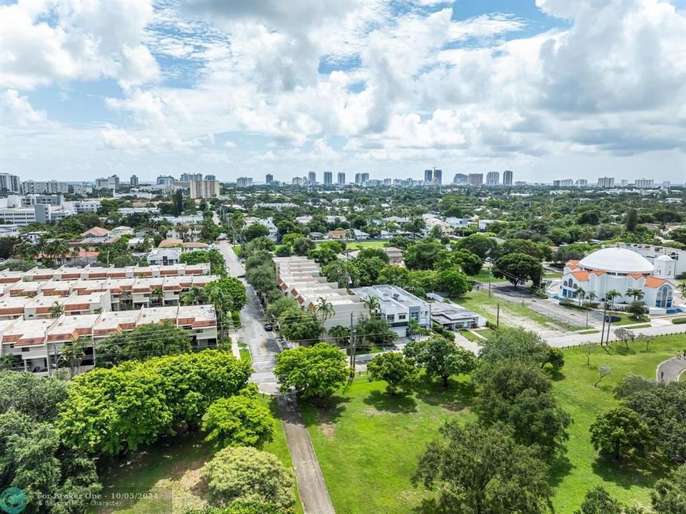 Active With Contract: $689,000 (3 beds, 2 baths, 1957 Square Feet)