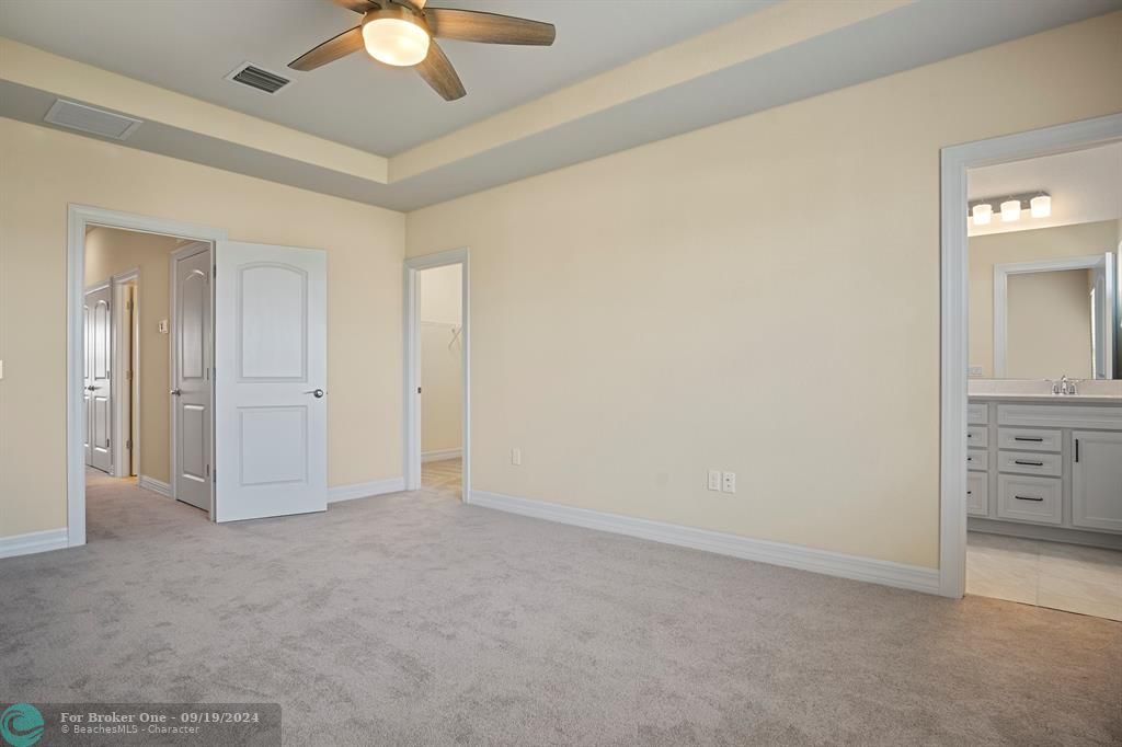 Active With Contract: $3,450 (3 beds, 2 baths, 1879 Square Feet)