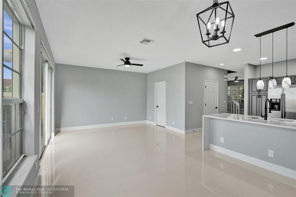 For Sale: $430,000 (3 beds, 2 baths, 1514 Square Feet)