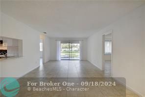 Active With Contract: $1,850 (2 beds, 2 baths, 890 Square Feet)