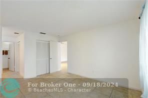 Active With Contract: $1,850 (2 beds, 2 baths, 890 Square Feet)