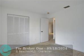 Active With Contract: $1,850 (2 beds, 2 baths, 890 Square Feet)