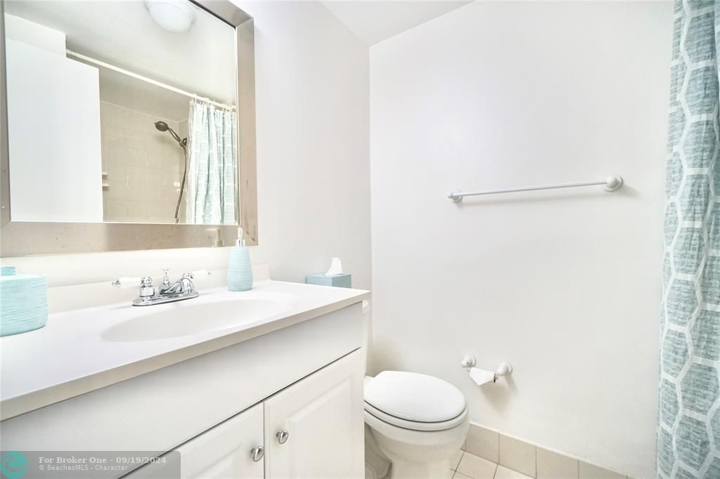 For Rent: $2,300 (2 beds, 2 baths, 1148 Square Feet)