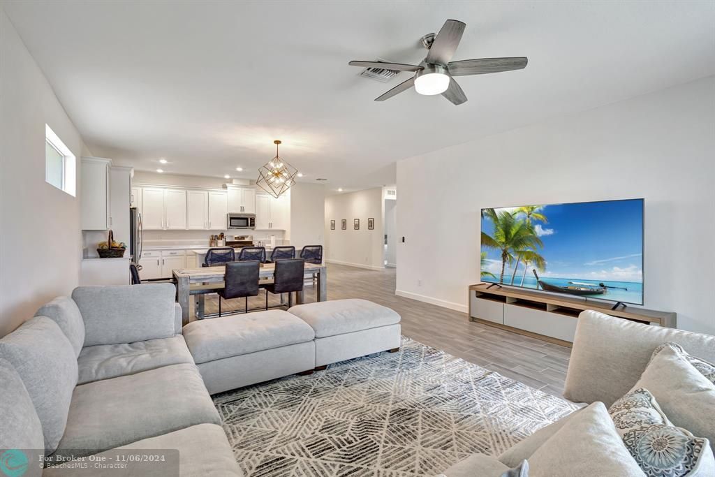 Active With Contract: $3,900 (4 beds, 3 baths, 0 Square Feet)