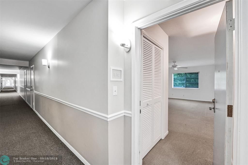 Active With Contract: $159,000 (1 beds, 1 baths, 750 Square Feet)