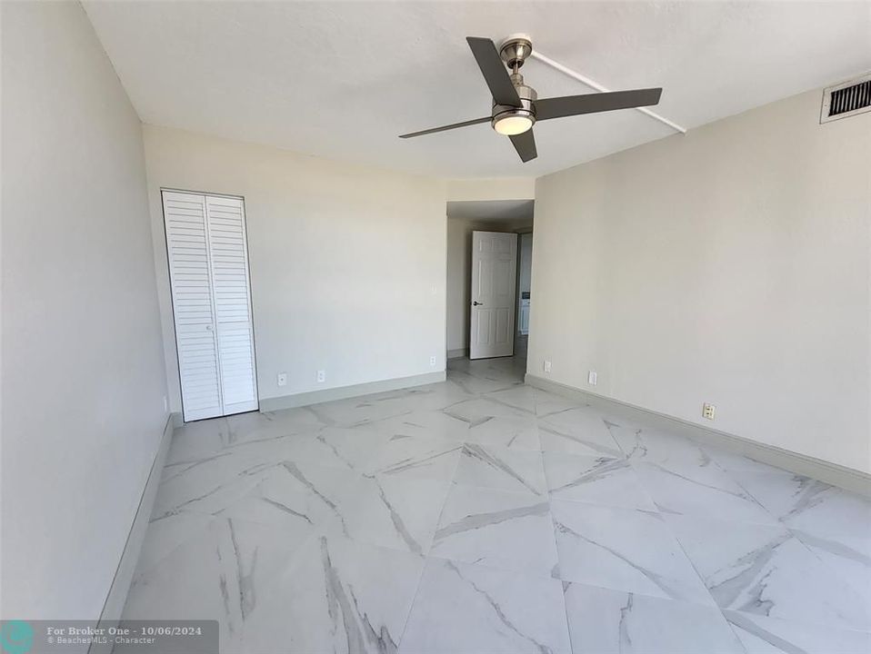 Active With Contract: $3,500 (2 beds, 2 baths, 1200 Square Feet)