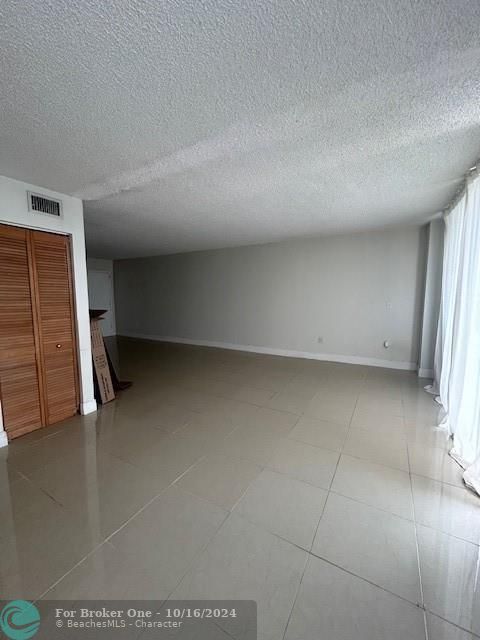 En Venta: $189,000 (1 camas, 1 baños, 918 Pies cuadrados)