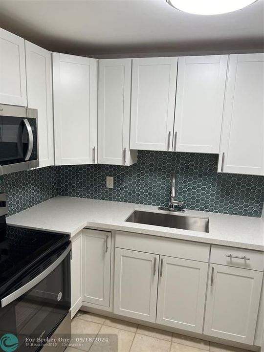 For Rent: $1,725 (1 beds, 1 baths, 748 Square Feet)