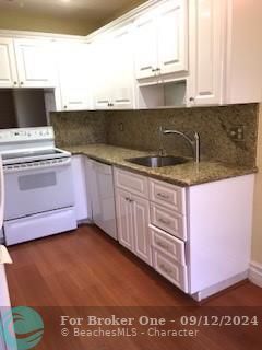 For Rent: $2,250 (2 beds, 2 baths, 908 Square Feet)