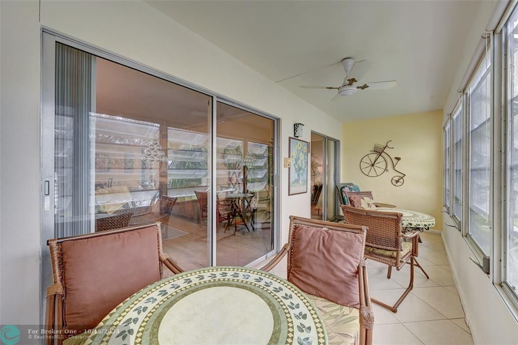 Active With Contract: $199,900 (2 beds, 2 baths, 1161 Square Feet)